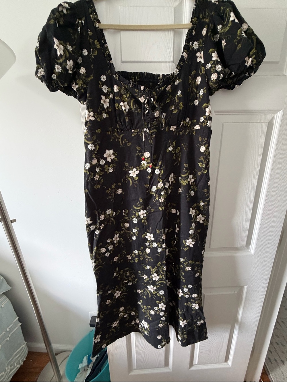 Maeve Black Floral Puff-Sleeve Midi Dress